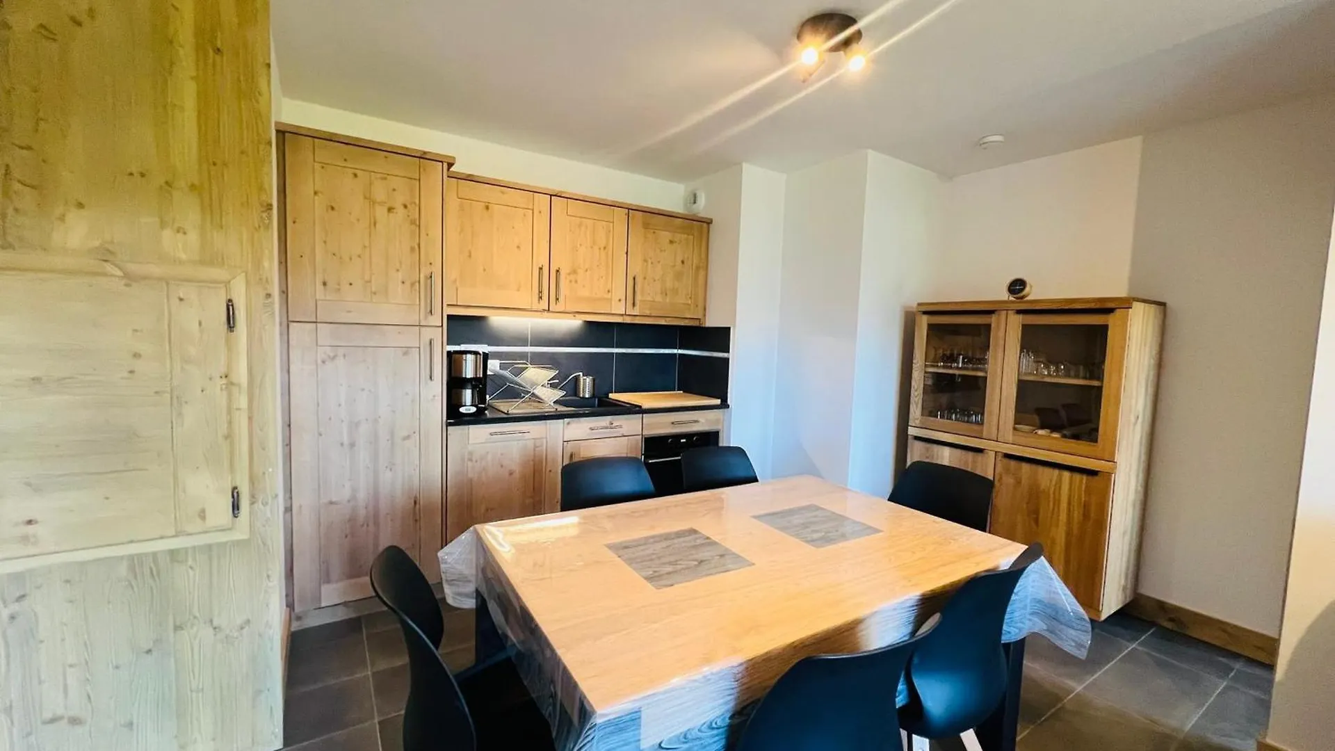 Appartement Hauteluce 6 Pers, 3 Pieces, Terrasse, Parking Couvert, Proche Pistes - Fr-1-293-388 France